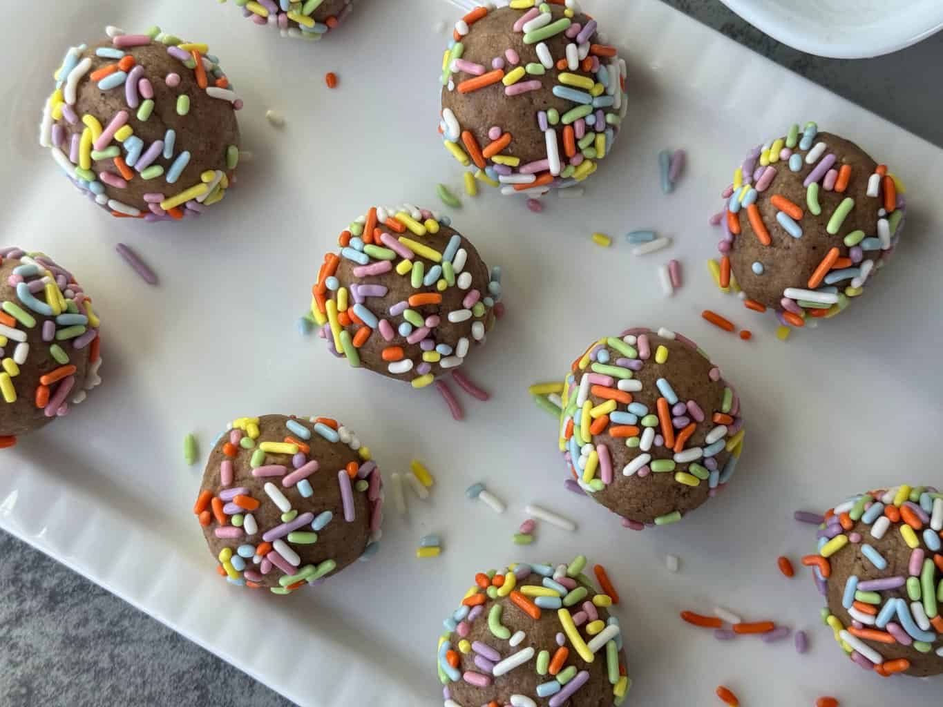 Funfetti Energy Balls - a No-Bake Healthy Snack
