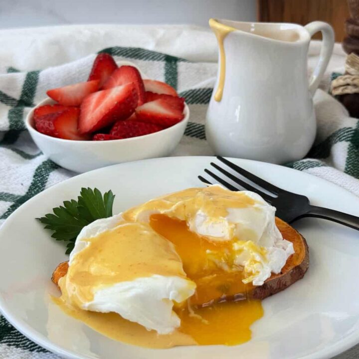 Poached Egg Recipe with Homemade Hollandaise Sauce