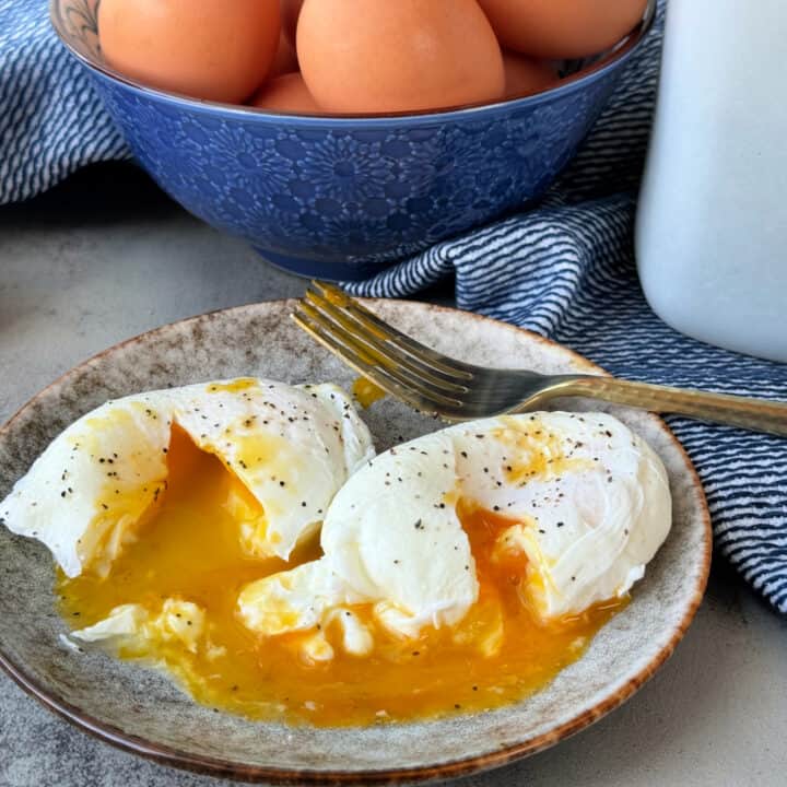 how to make poached eggs