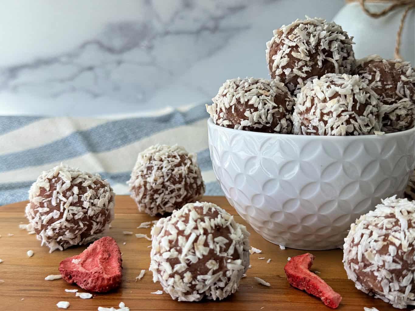 strawberry balls with coconut
