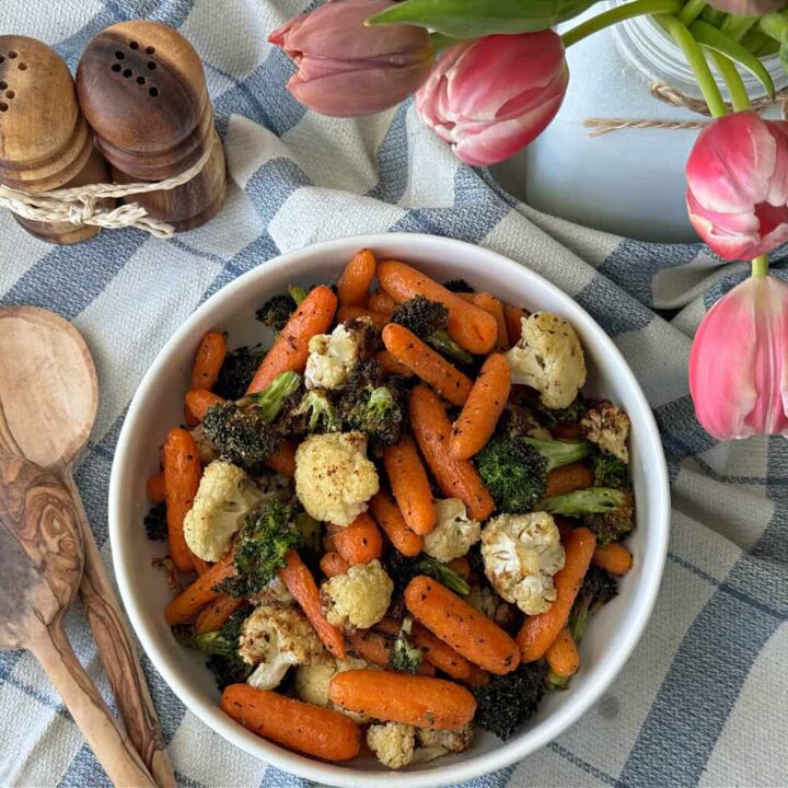 feature air fryer broccoli cauliflower and carrots recipe
