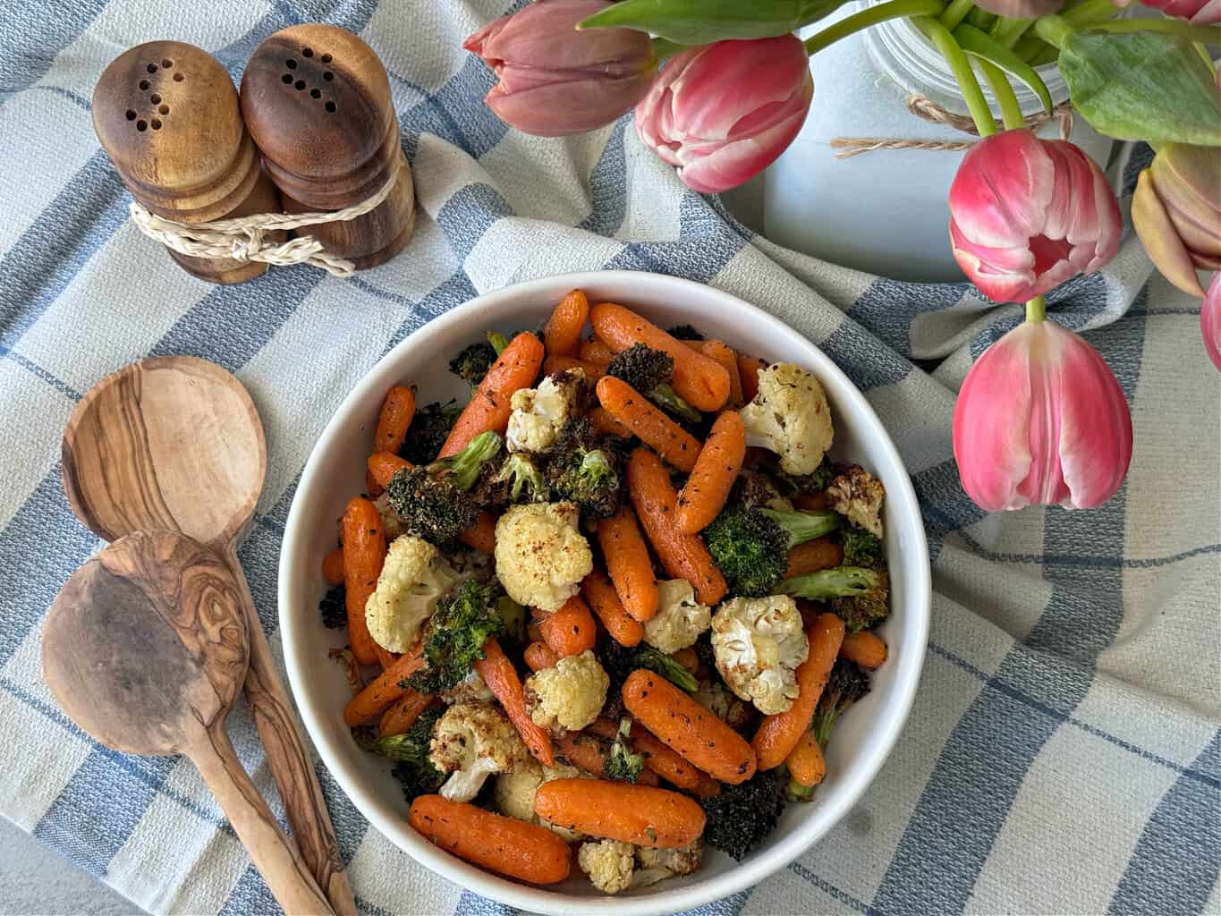 feature air fryer broccoli cauliflower and carrots recipe