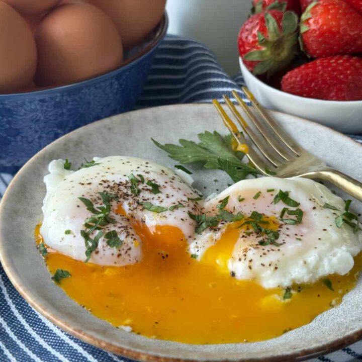 feature air fryer poached eggs with runny yolk