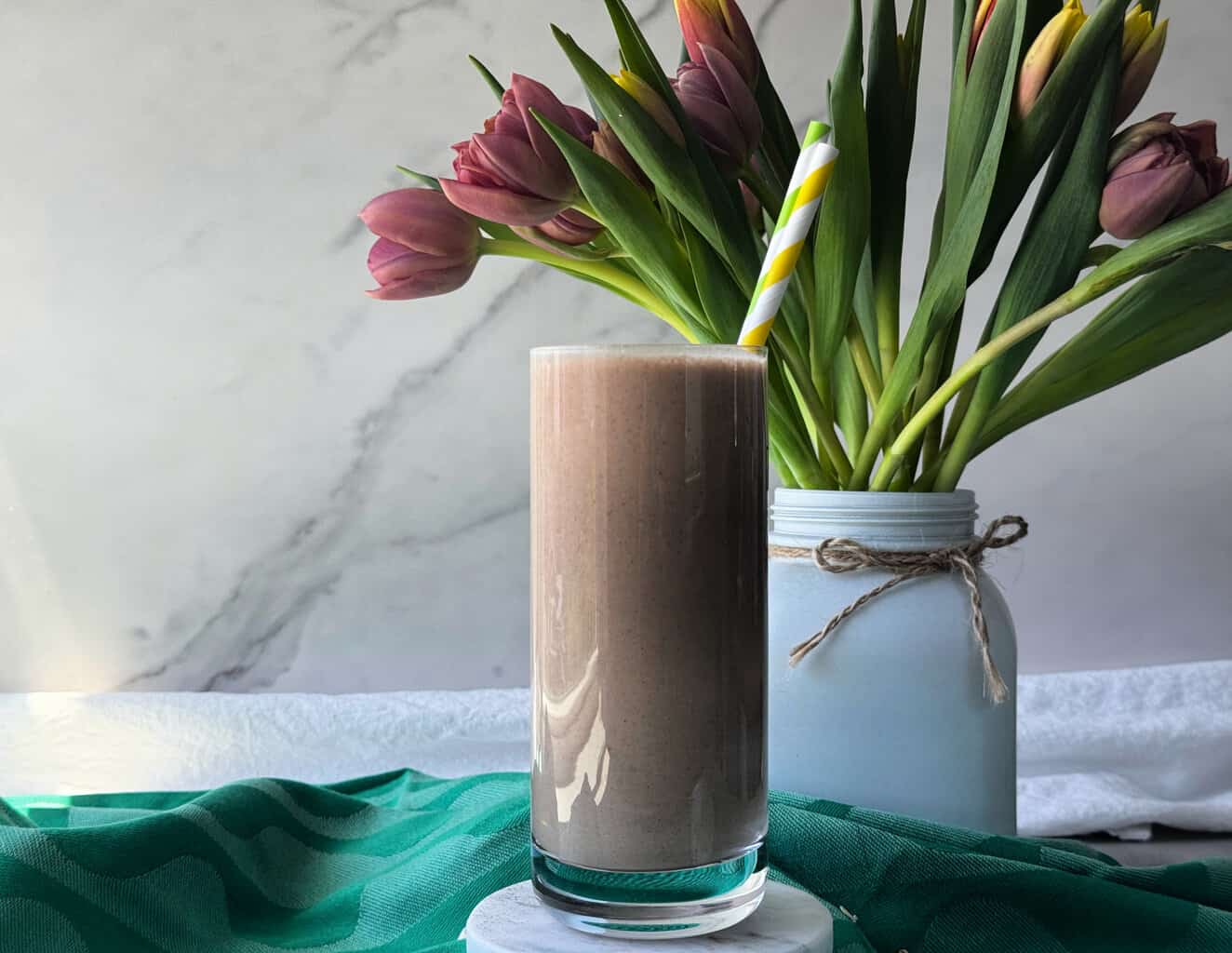 feature oatmeal cookie breakfast smoothie
