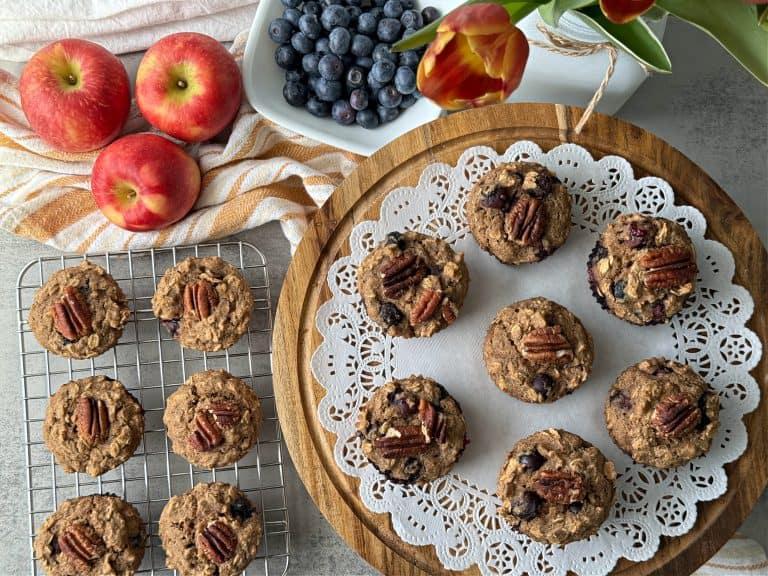 healthy blueberry oatmeal muffins with applesauce