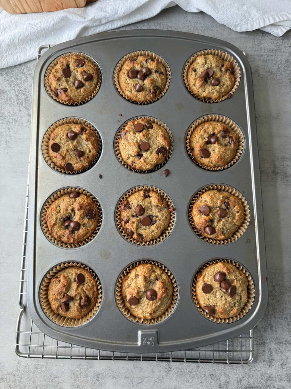 how-to-make-healthy-banana-muffins-with-chocolate-chips