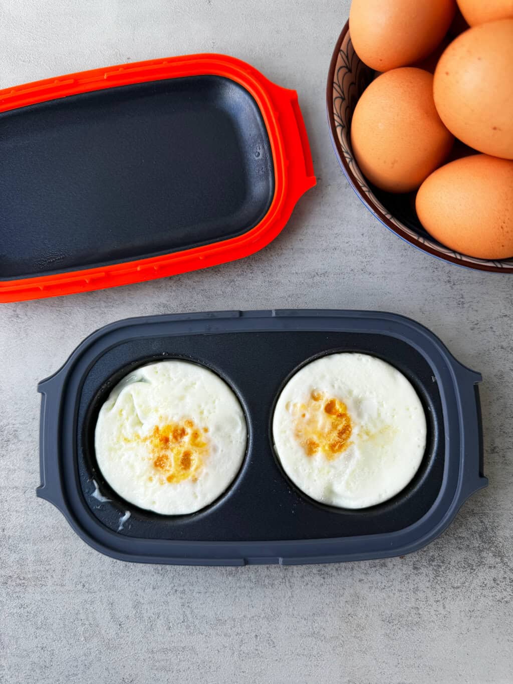 fully cooked eggs in microwave egg maker