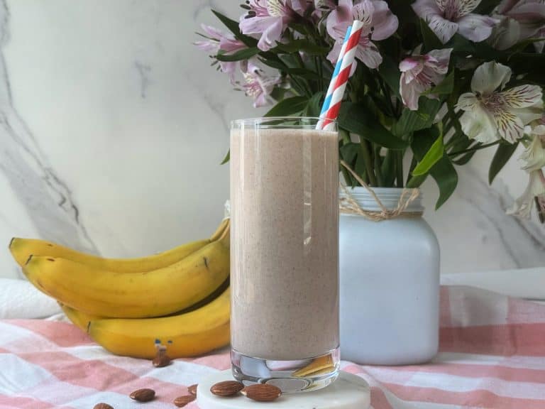 Easy Healthy Almond Banana Smoothie Recipe