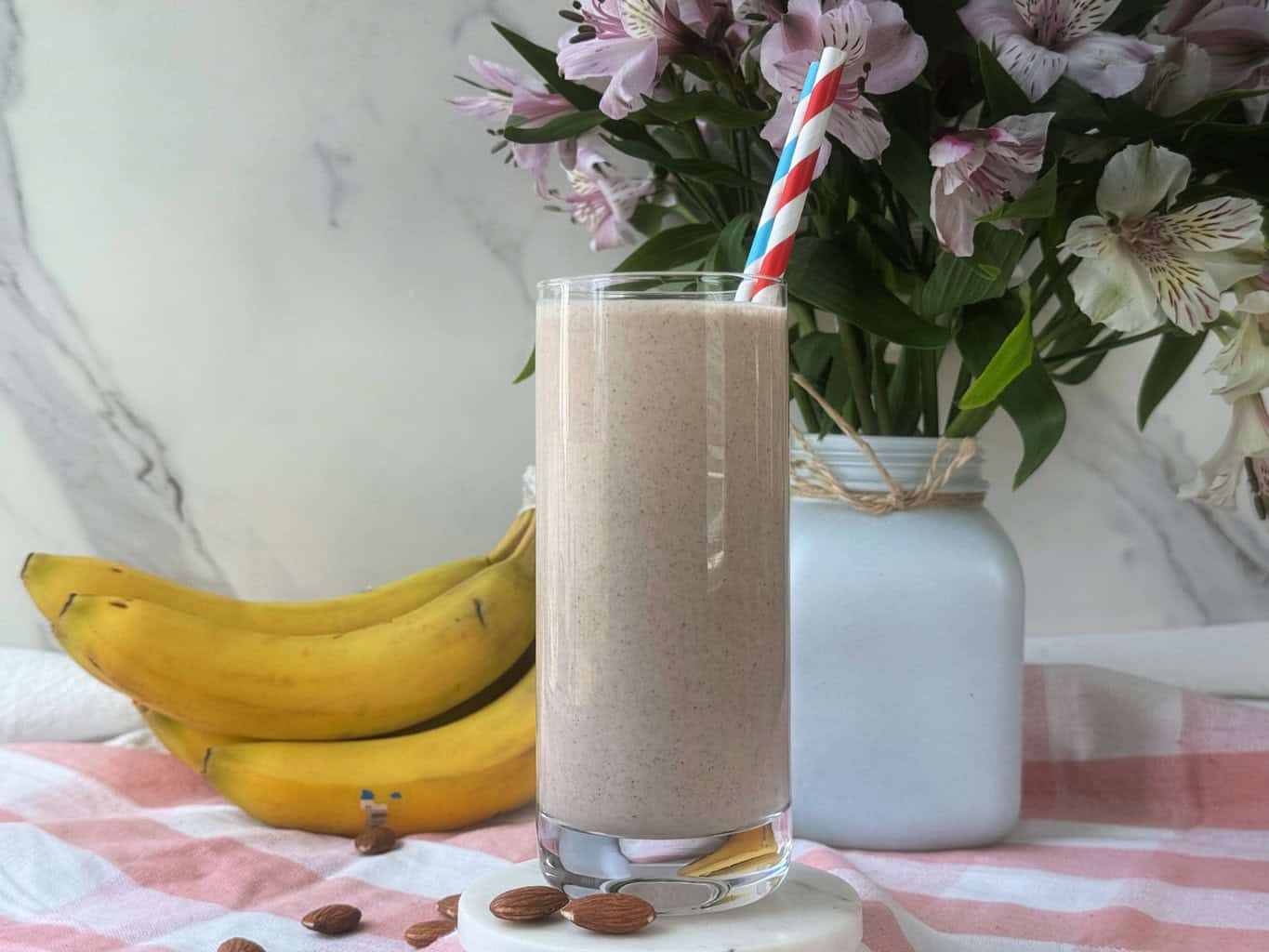 Easy Healthy Almond Banana Smoothie Recipe