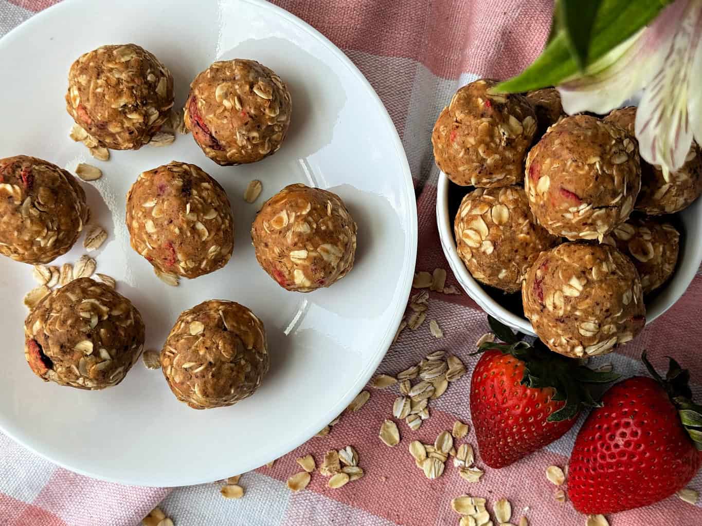 easy healthy peanut butter oat protein ball recipe