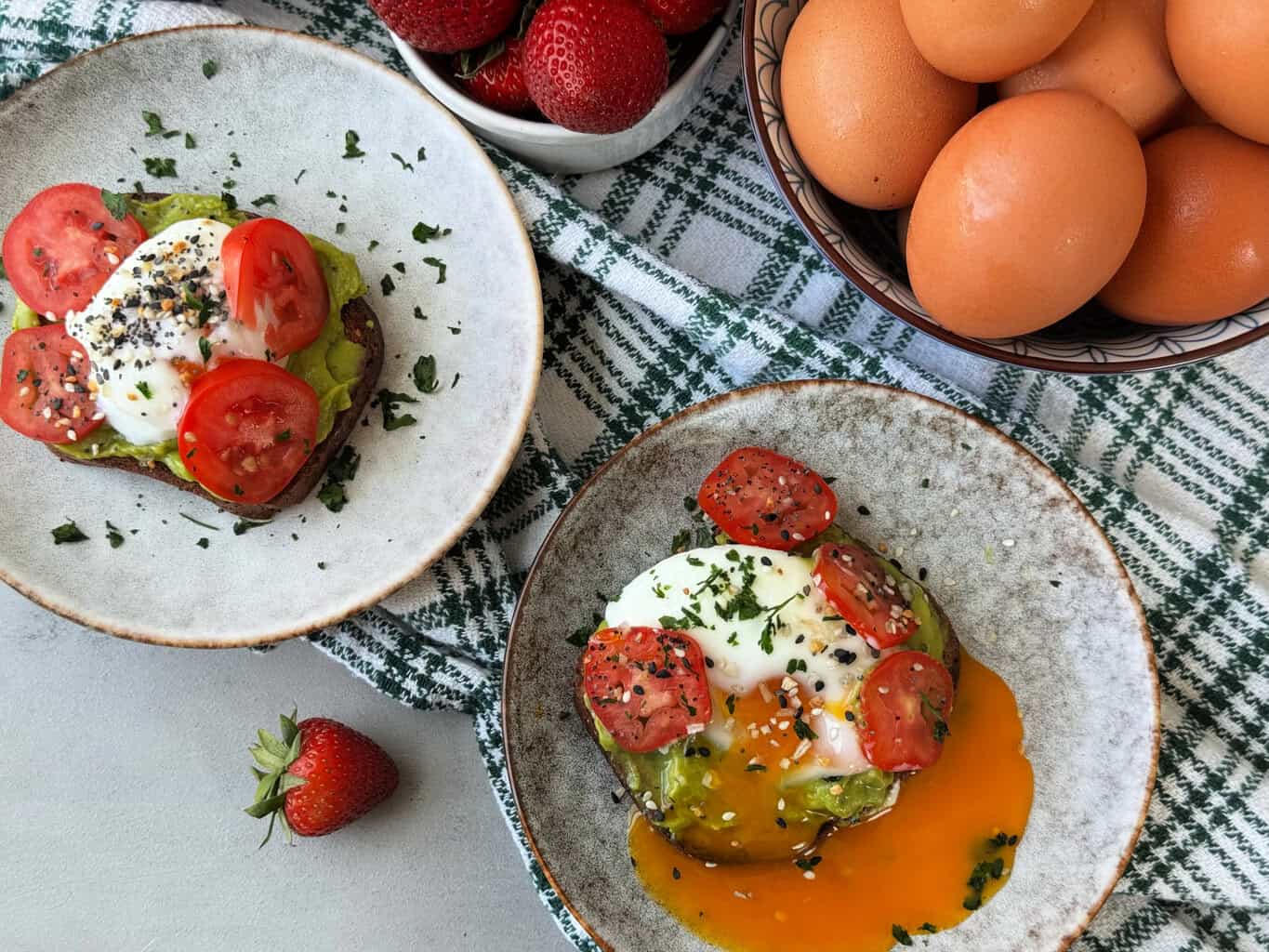 easy microwave poached eggs recipe