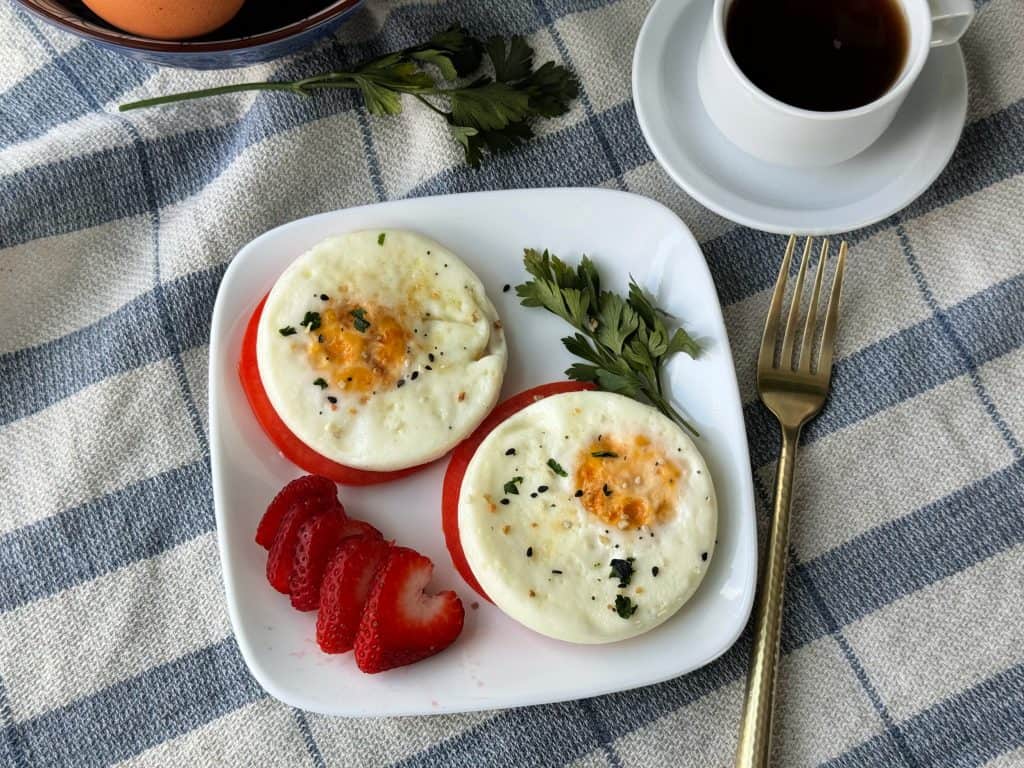 How to Use a Microwave Egg Cooker for Perfect Eggs