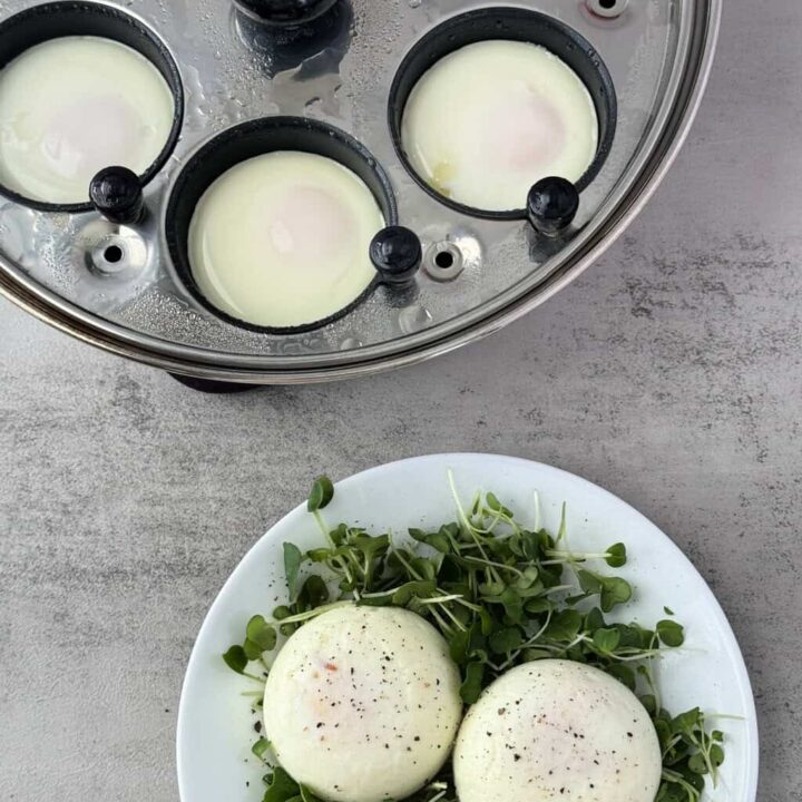 How to Use an Egg Poacher Pan