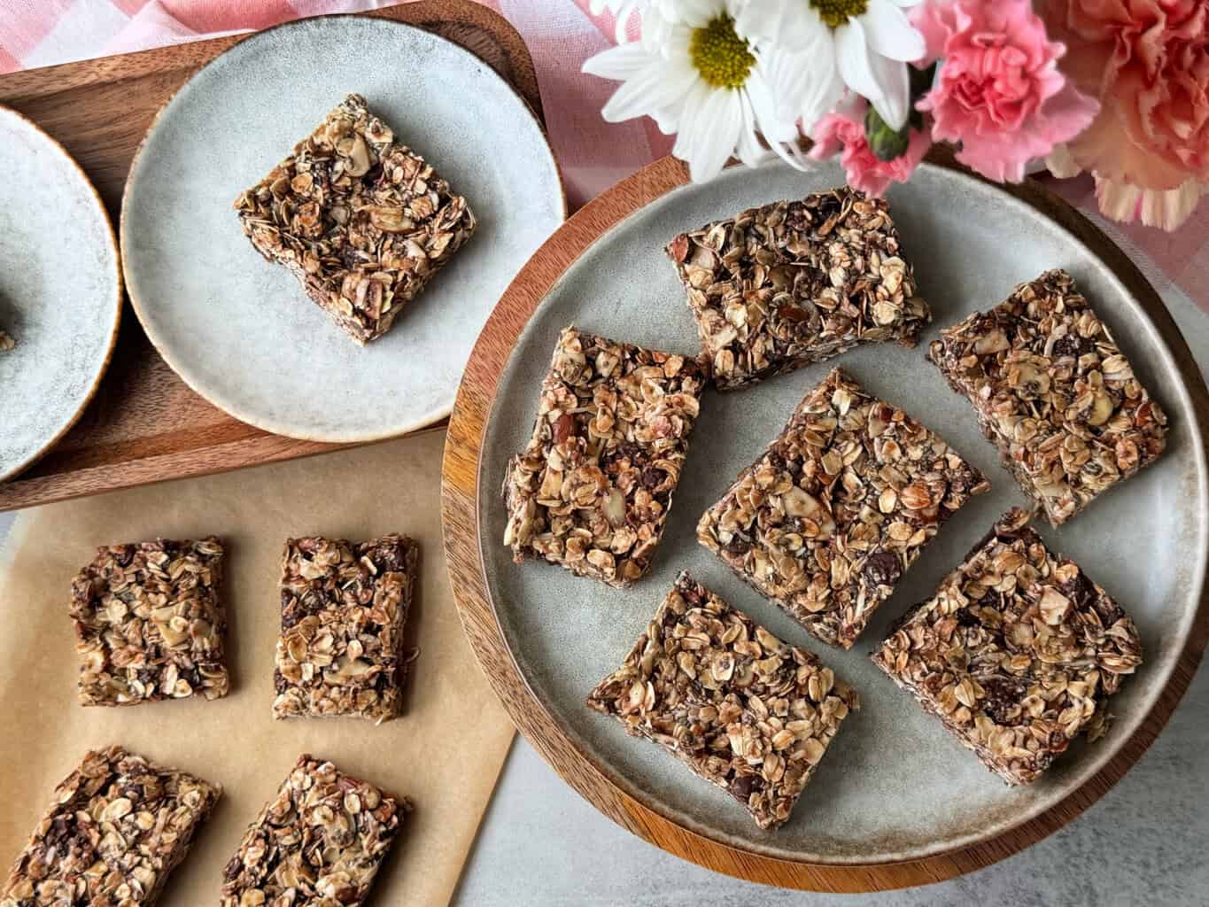 Oat and Honey Granola Bar Recipe: Easy No-Bake Bars