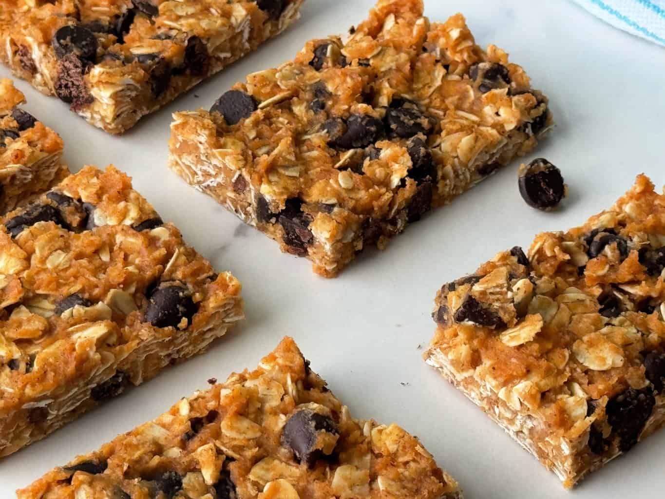 Pumpkin Oat Bar Recipe with Chocolate Chips